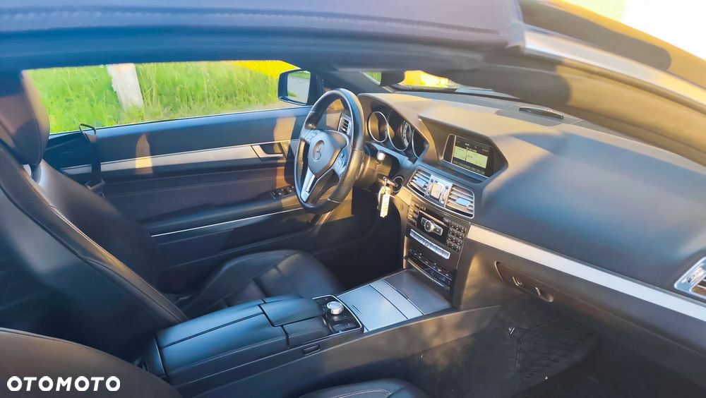 Mercedes-Benz Klasa E 220 CDI DPF BlueEFFICIENCY Automatik Avantgarde - 34