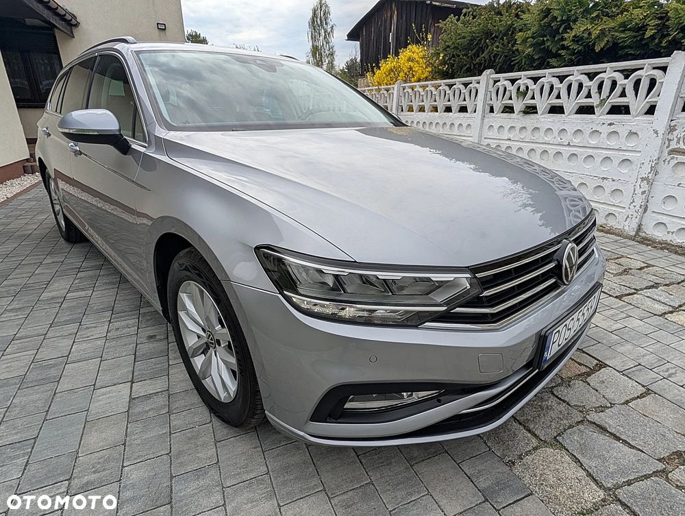 Volkswagen Passat 2.0 TDI SCR DSG - 5