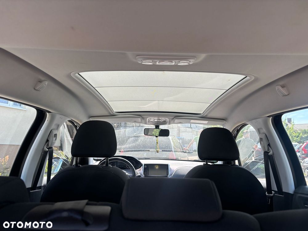 Peugeot 2008 PureTech 82 Active - 16