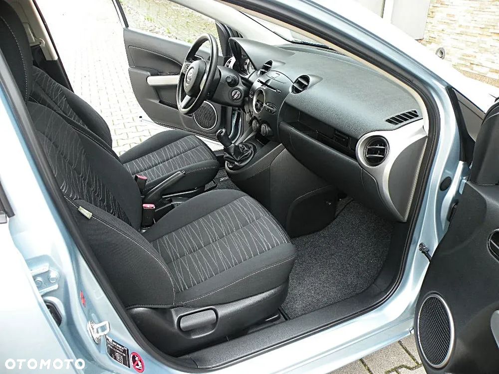 Mazda 2 1.3 Exclusive - 6