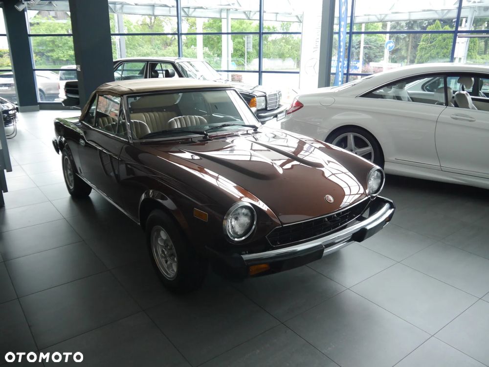 Fiat 124 Spider - 9