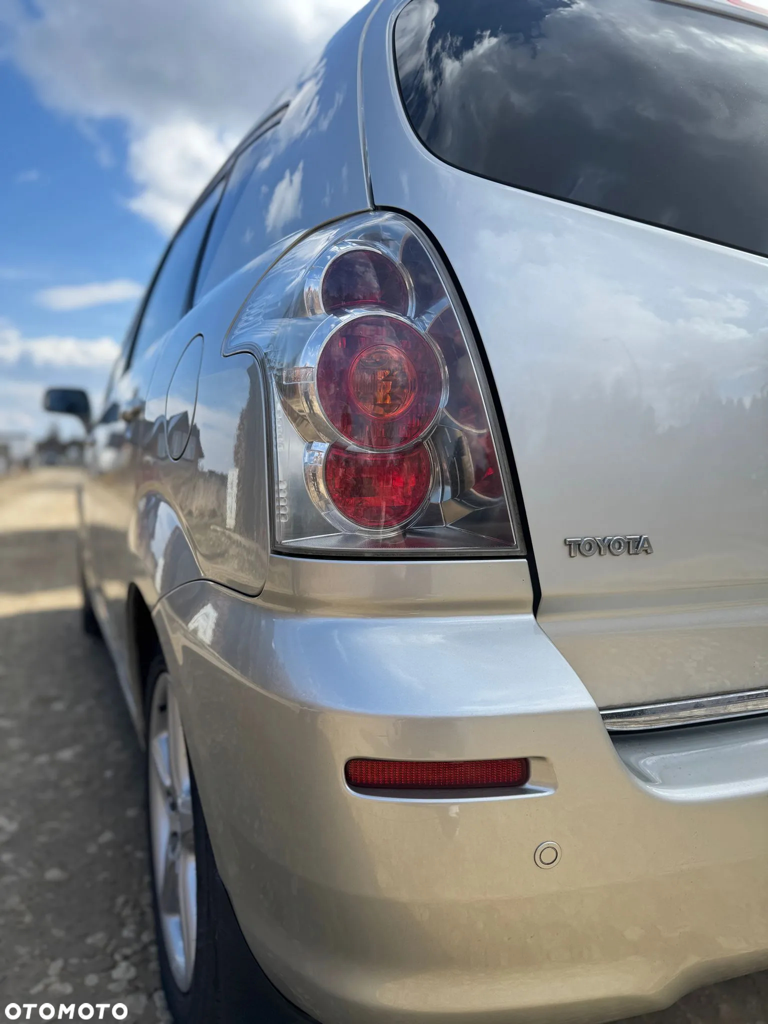 Toyota Corolla Verso 1.8 Gold + 7os - 2