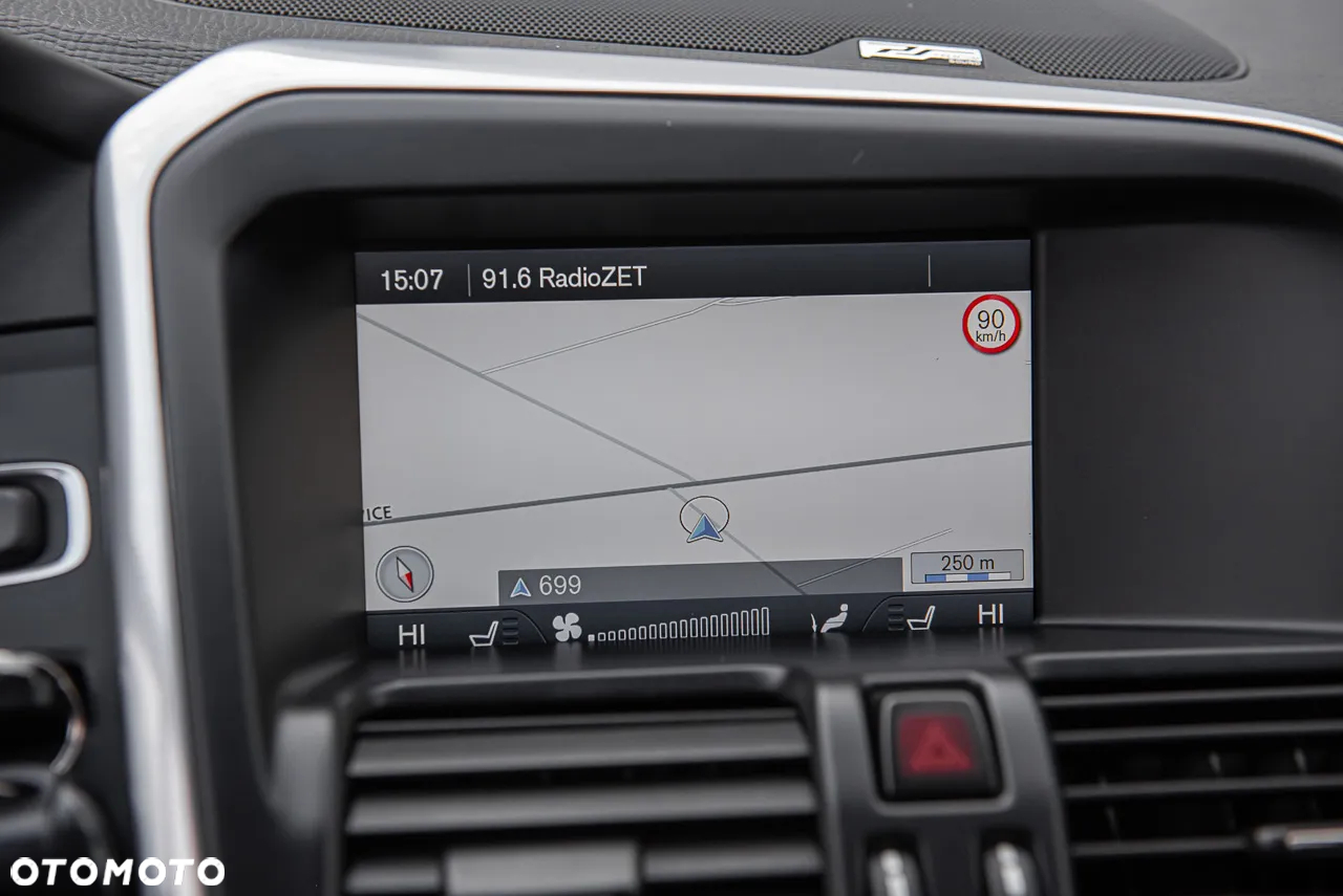 Volvo XC 60 D5 AWD Summum - 22