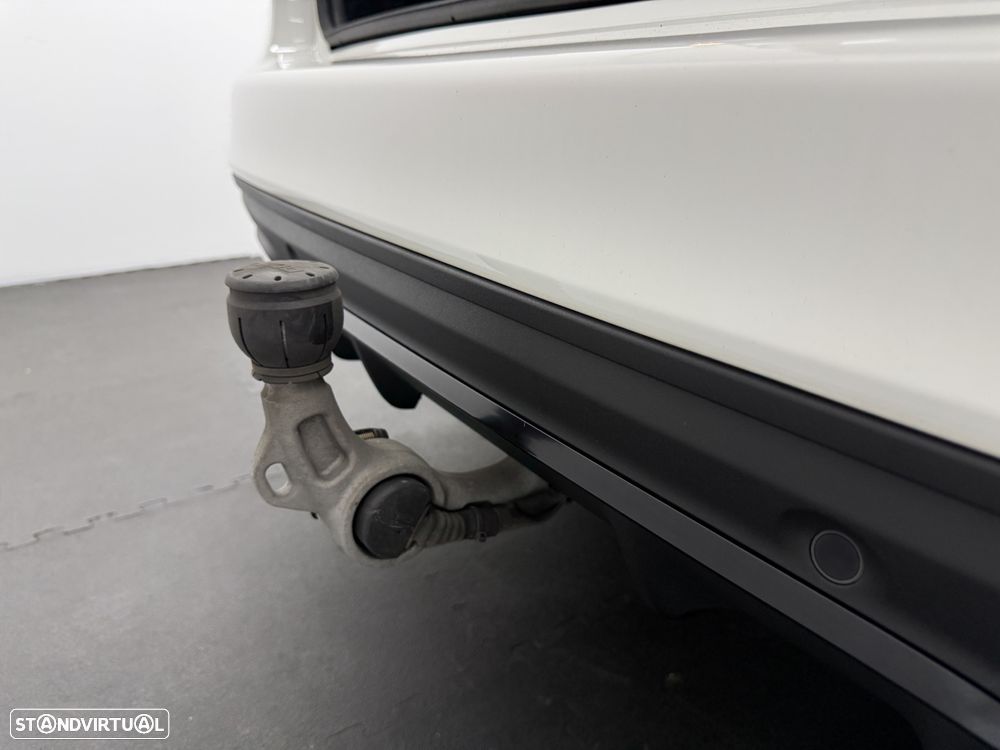 Mercedes-Benz C 300 de T 9G-TRONIC AMG Line - 32