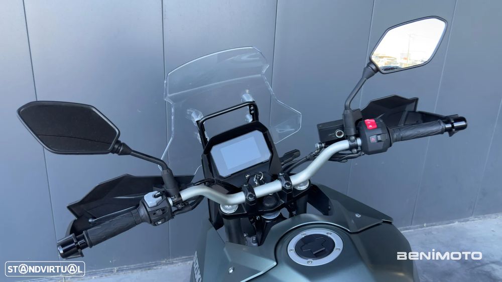 Suzuki DL 800 - 9