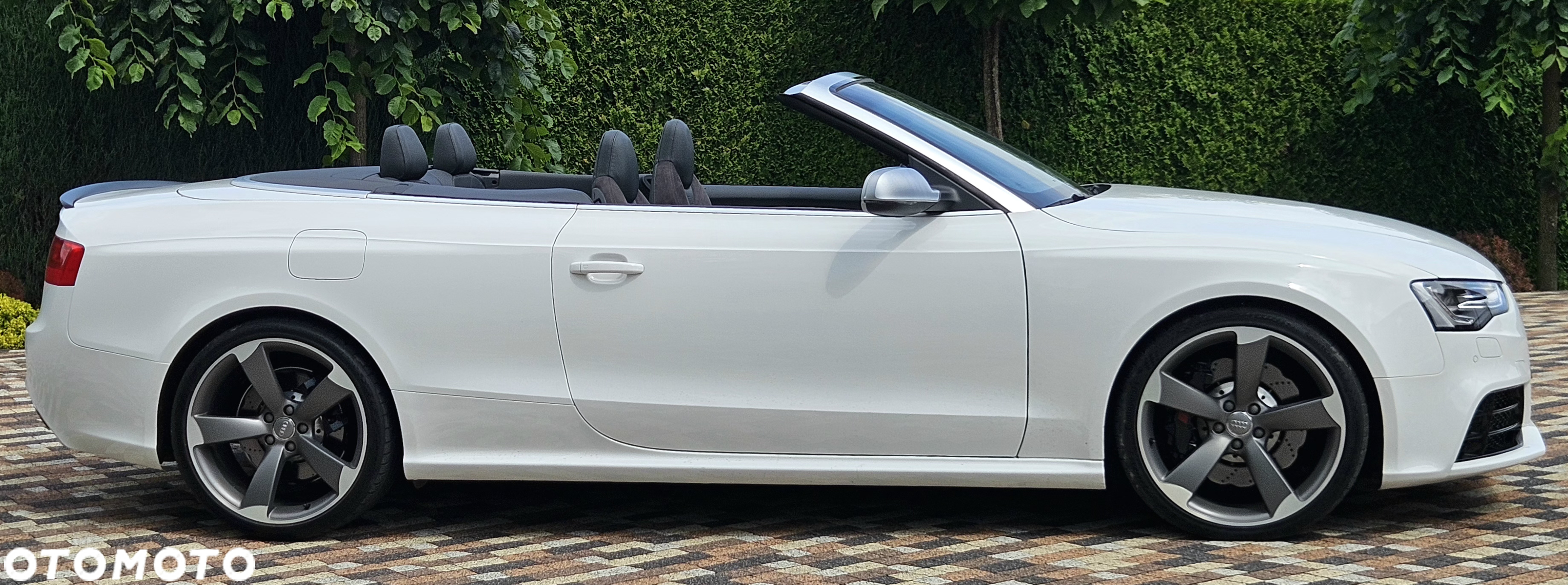 Audi RS5 Cabrio S tronic - 12