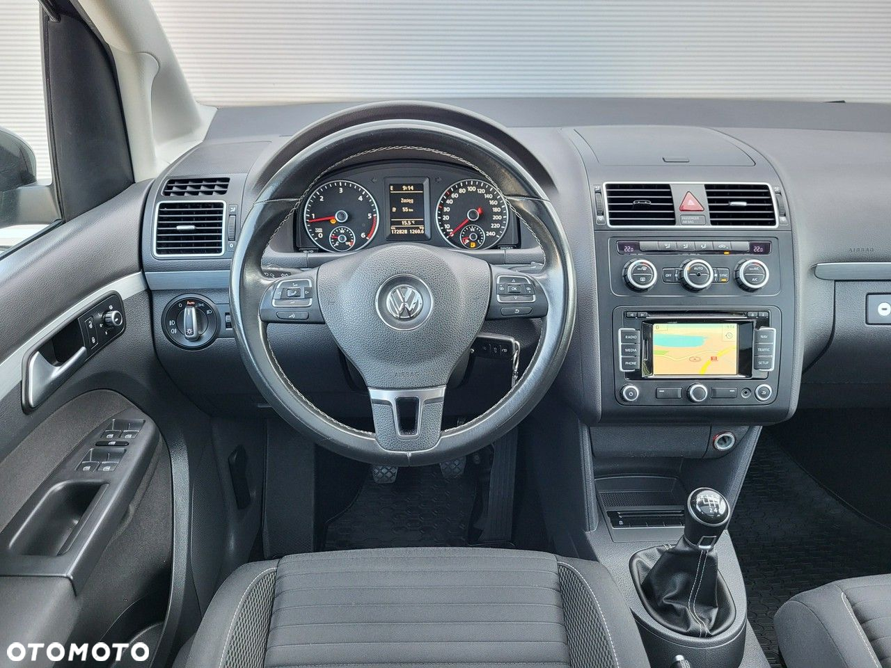 Volkswagen Touran - 18