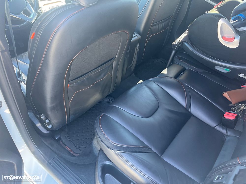 Volvo V40 2.0 D2 VOR - 10