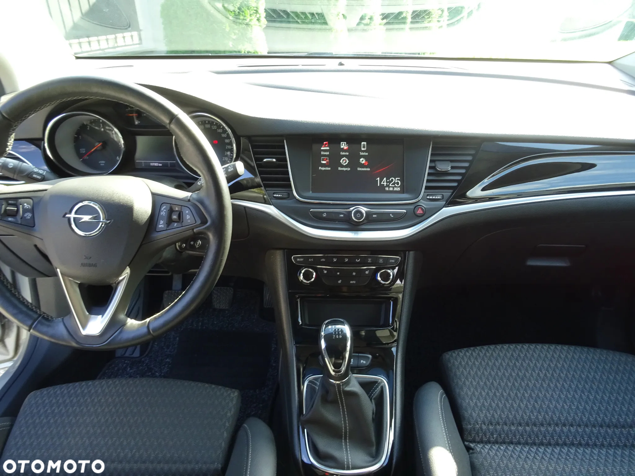Opel Astra 1.6 D (CDTI) Start/Stop Sports Tourer Innovation - 20