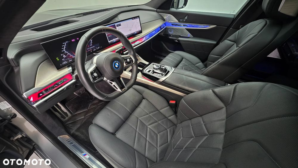 BMW Seria 7 M760e PHEV xDrive Individual Edition sport - 19
