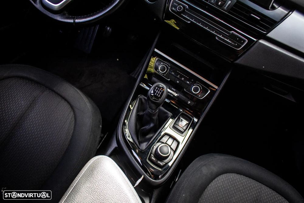 BMW 216 Active Tourer d Advantage - 34