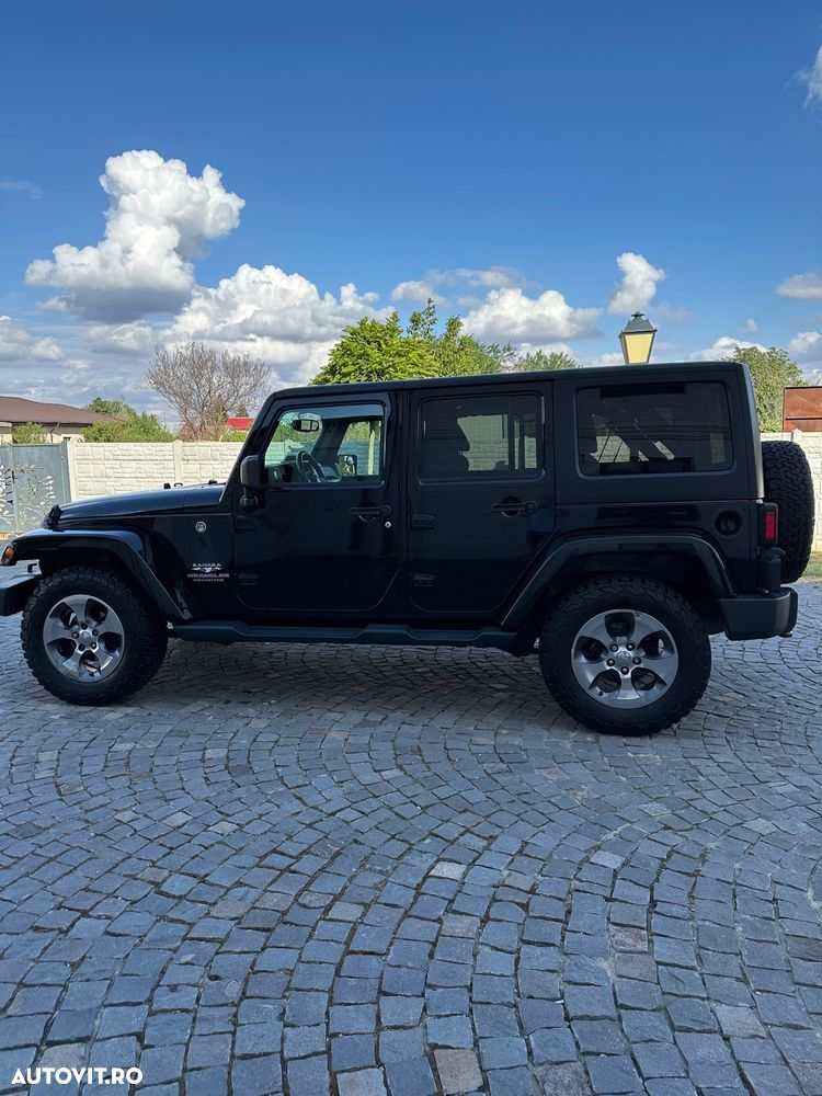 Jeep Wrangler - 5