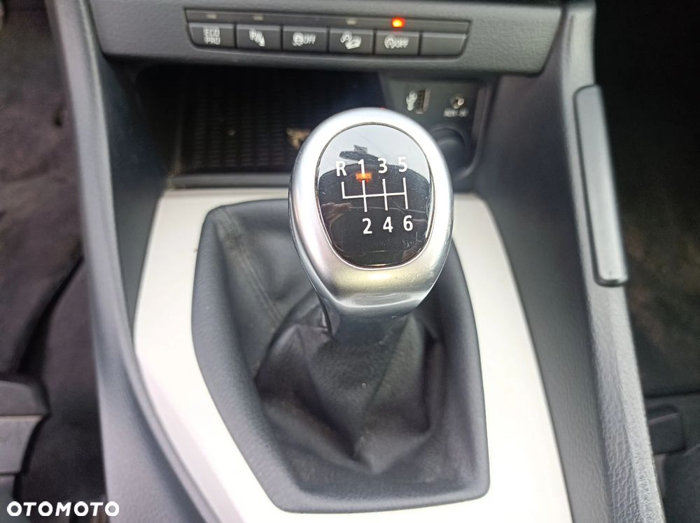 BMW X1 xDrive18d xLine - 24