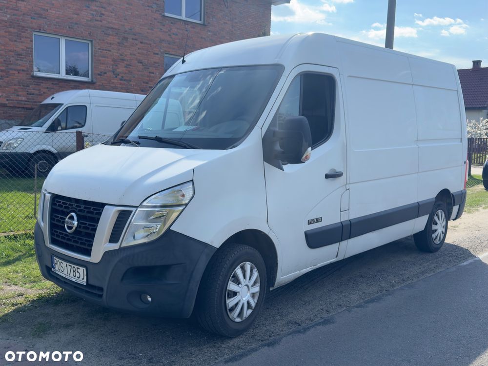 Nissan NV400 - 1