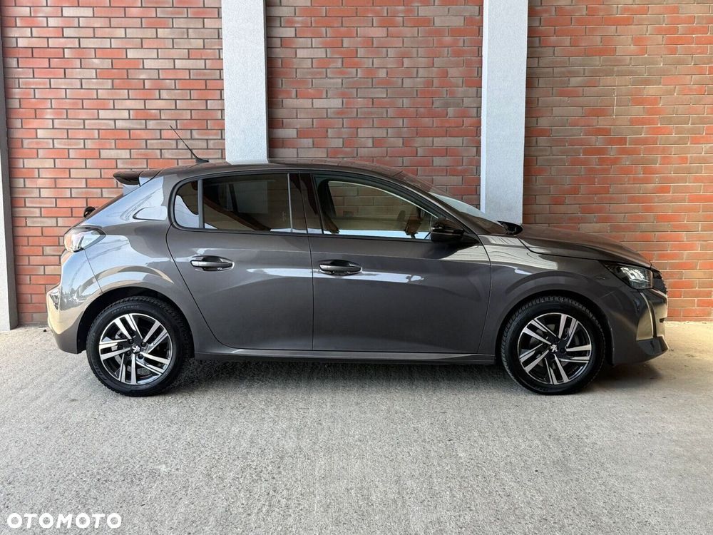 Peugeot 208 - 7