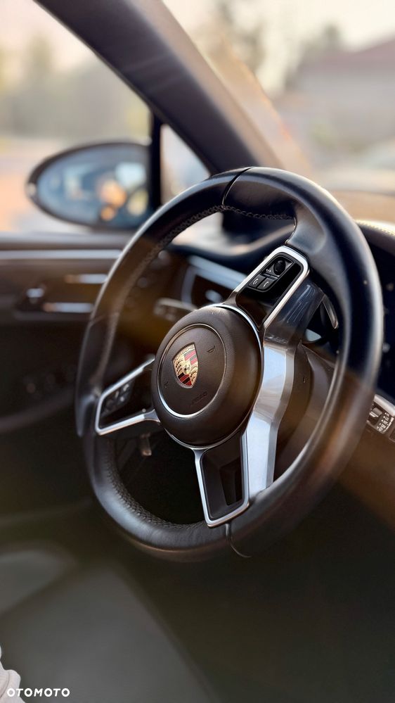 Porsche Macan Standard - 9