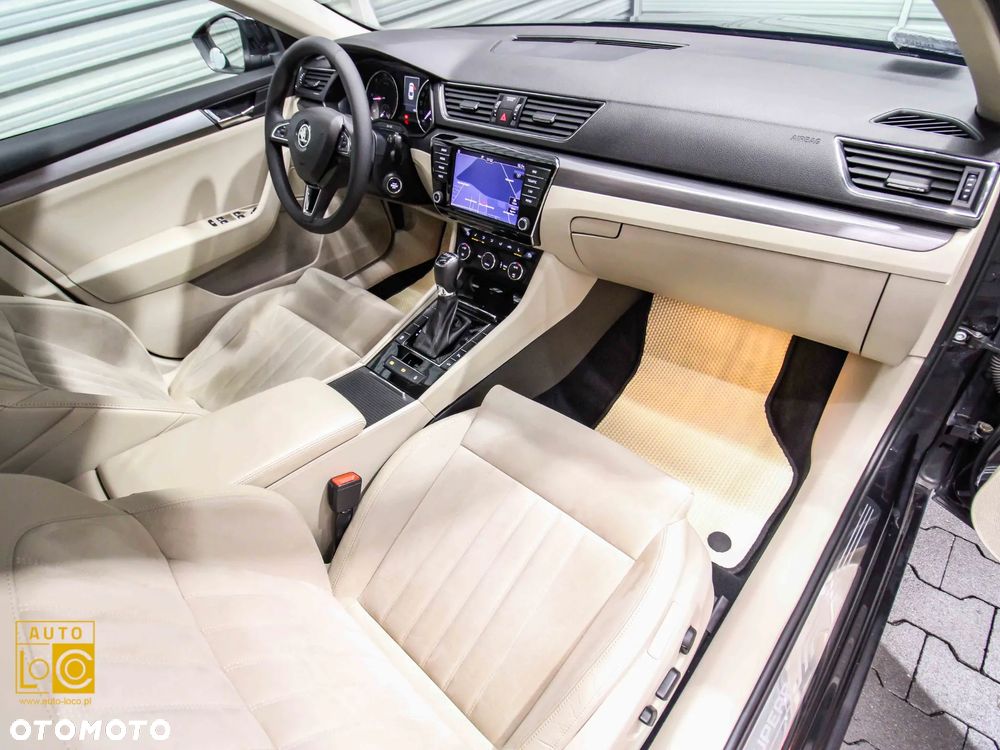 Skoda Superb 2.0 TDI Style DSG - 9
