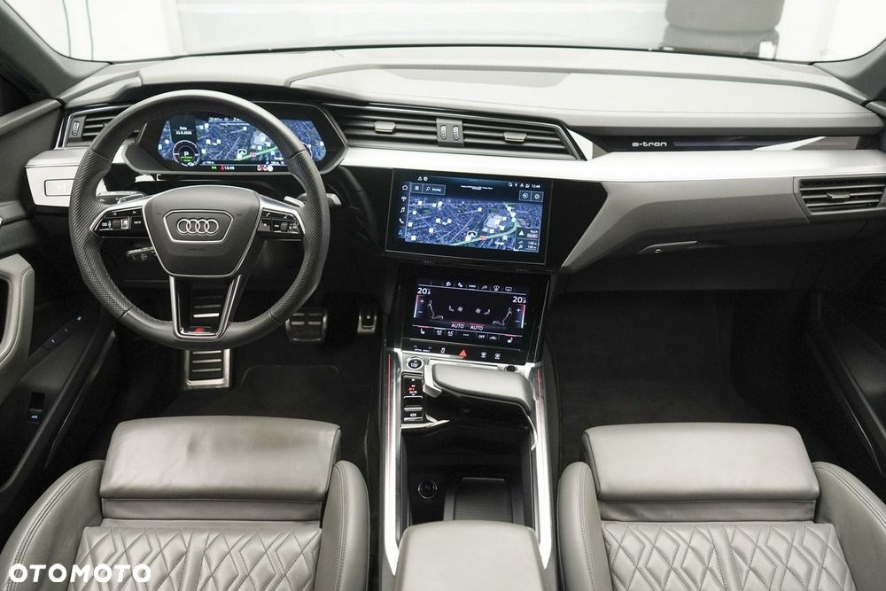 Audi Q8 Sportback e-tron - 23