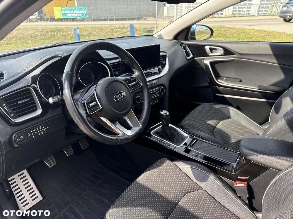 Kia Ceed 1.5 T-GDI L Business Line Plus - 9