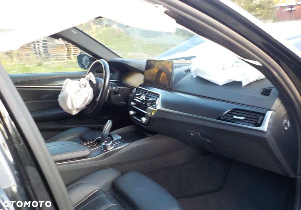 BMW Seria 5 - 16