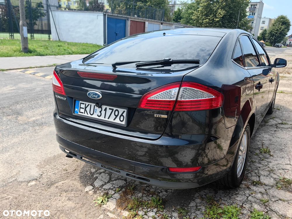 Ford Mondeo 1.8 TDCi Titanium - 9
