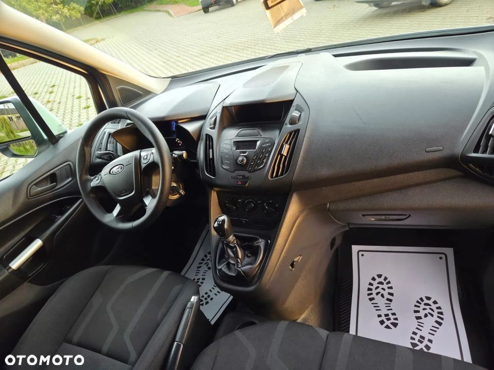 Ford Transit Connect - 13