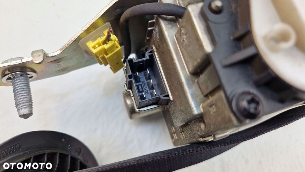 mercedes gls x166 15-19 pas bezpieczeństwa fotela prawy przód a1668601400 - 6