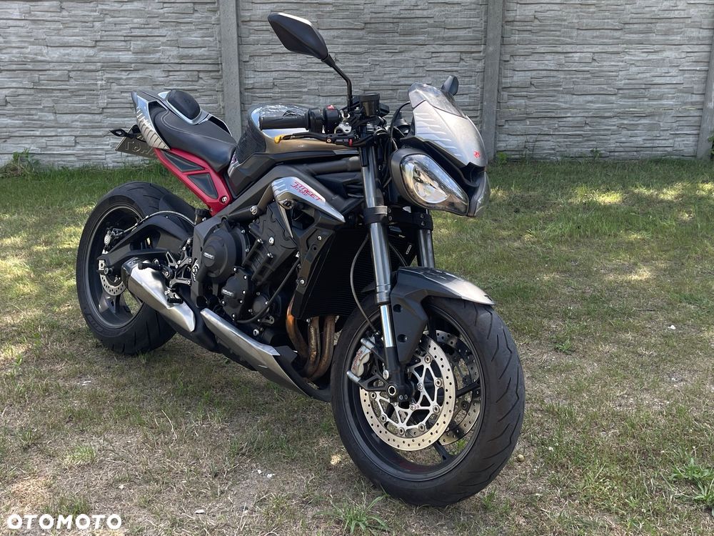 Triumph Street Triple - 11
