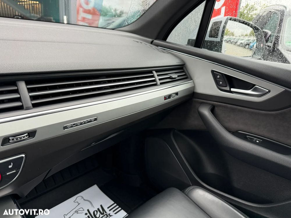 Audi Q7 50 TDI quattro Tiptronic S line - 33