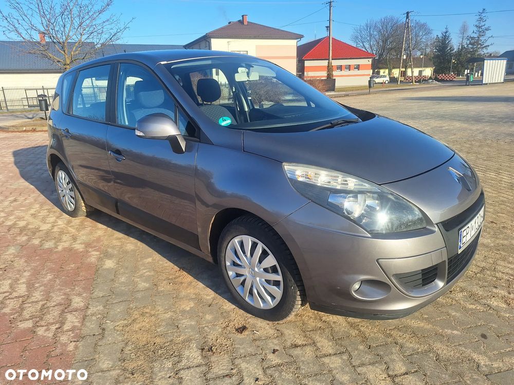 Renault Scenic 1.6 16V 110 Expression - 9