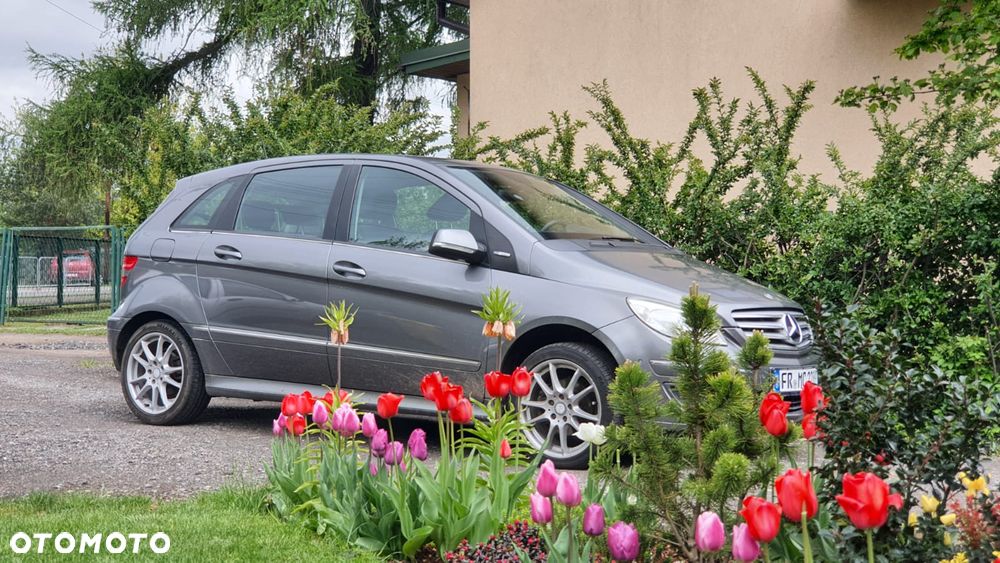 Mercedes-Benz Klasa B 180 BlueEFFICIENCY SPORT EDITION - 1
