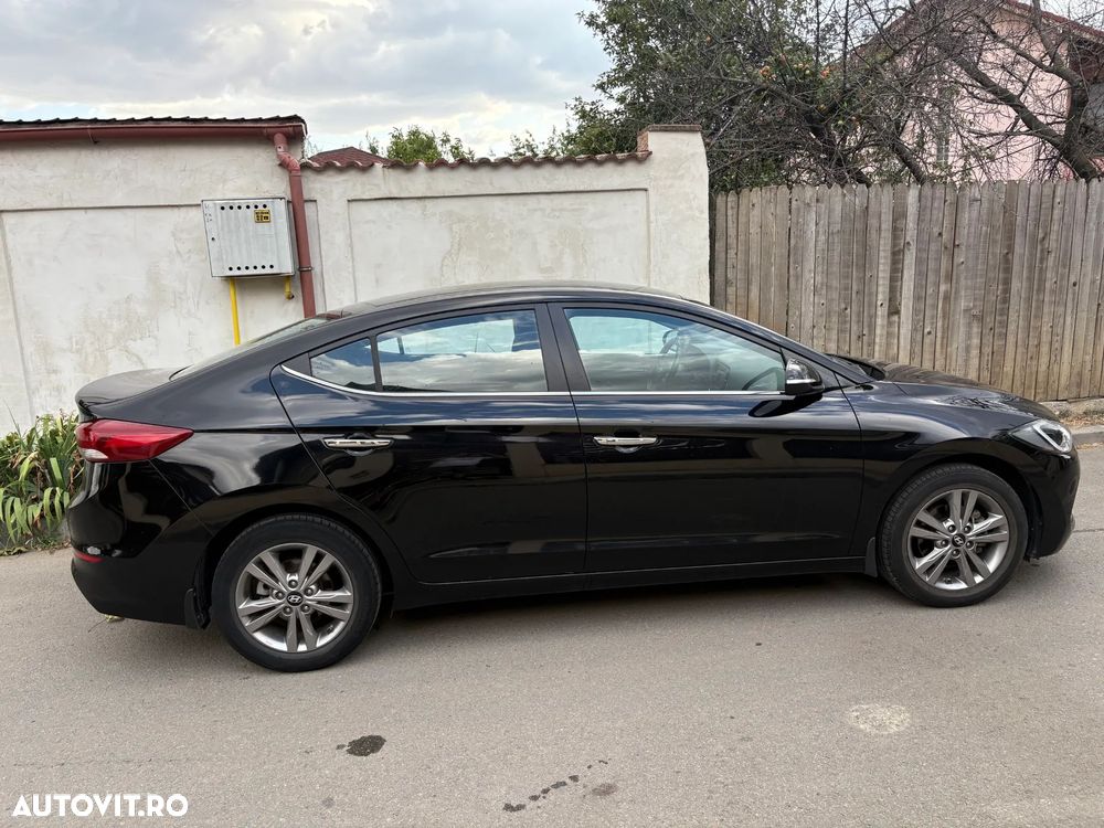 Hyundai Elantra 1.6 MPi Comfort - 6