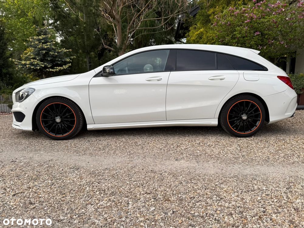 Mercedes-Benz CLA 200 7G-DCT Orange Art Edition - 5