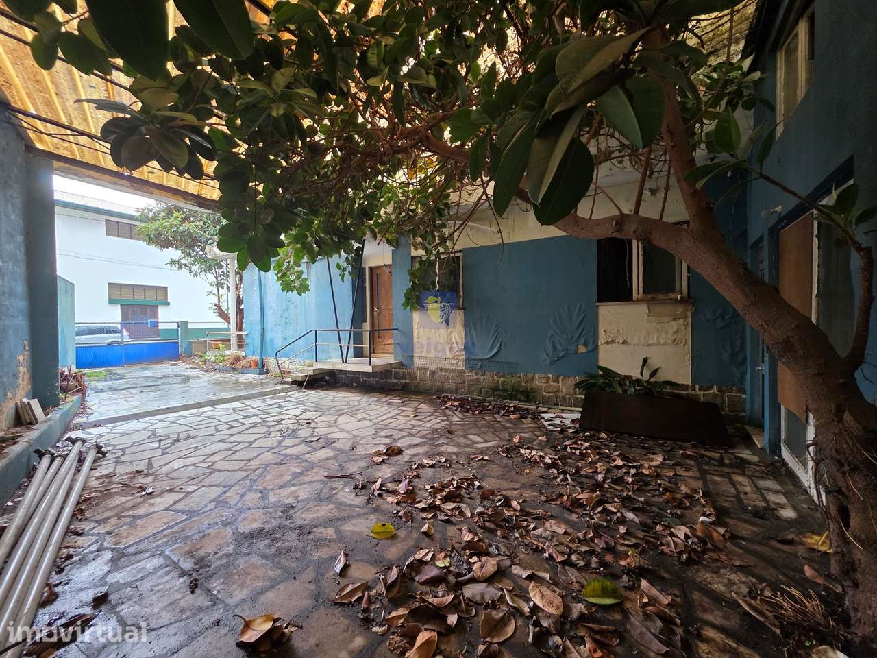 Moradia com Armazém no Centro da Marinha Grande - Grande imagem: 2/25
