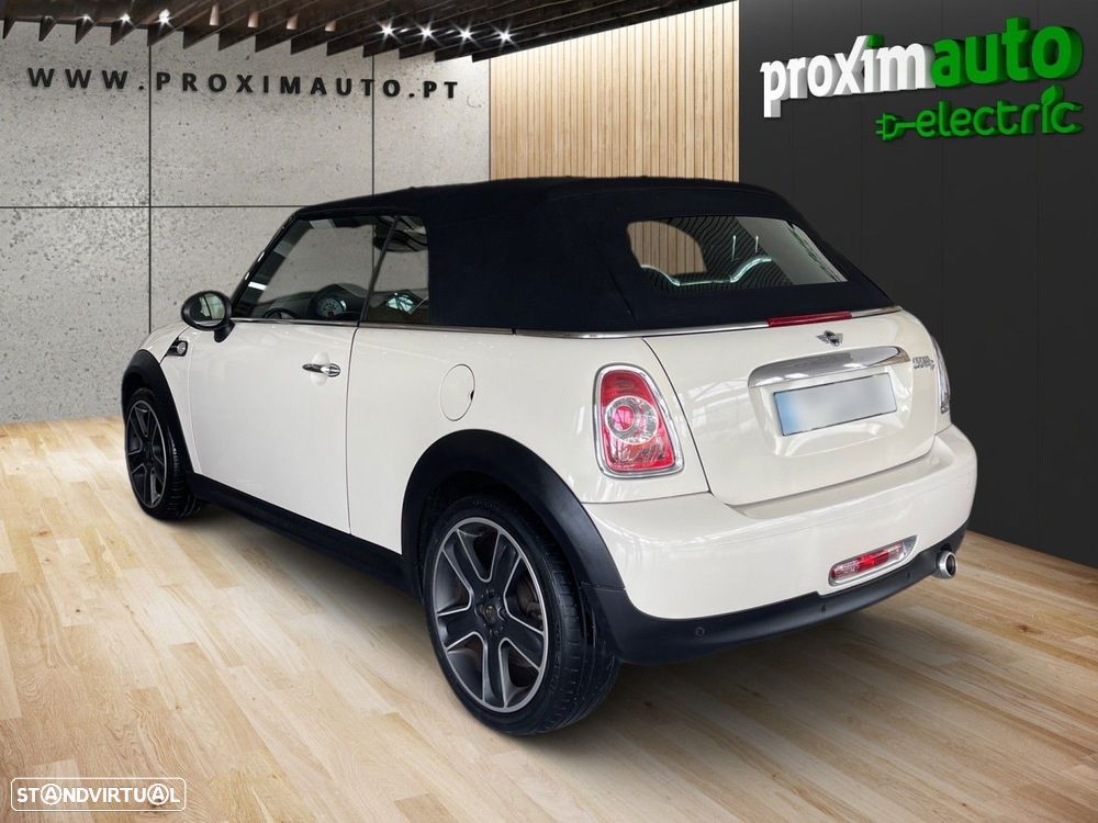 MINI Cabrio Cooper D - 11