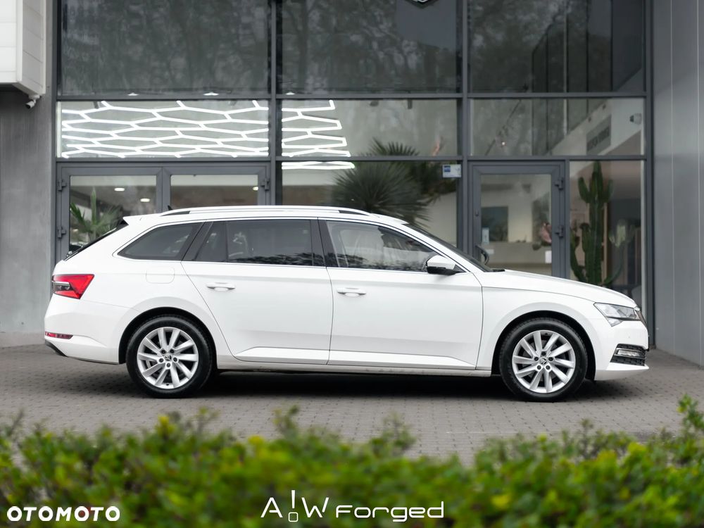 Skoda Superb 2.0 TDI SCR 4x4 Style DSG - 5