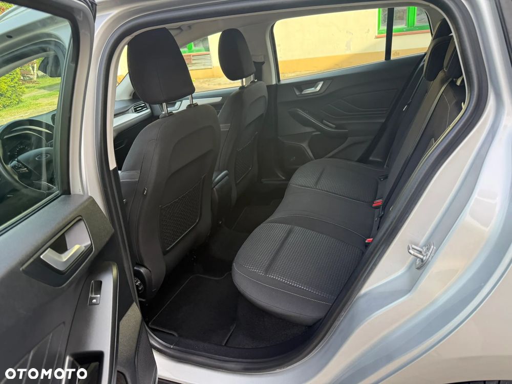 Ford Focus 2.0 TDCi Titanium ASS - 25