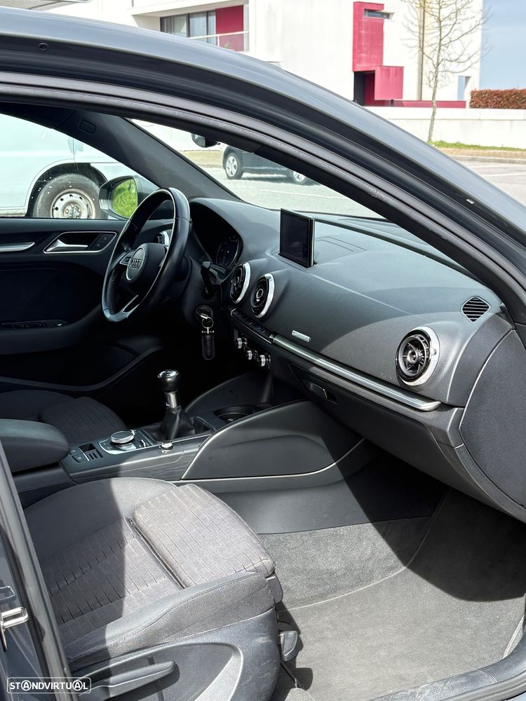 Audi A3 Limousine 1.0 TFSI Design - 8