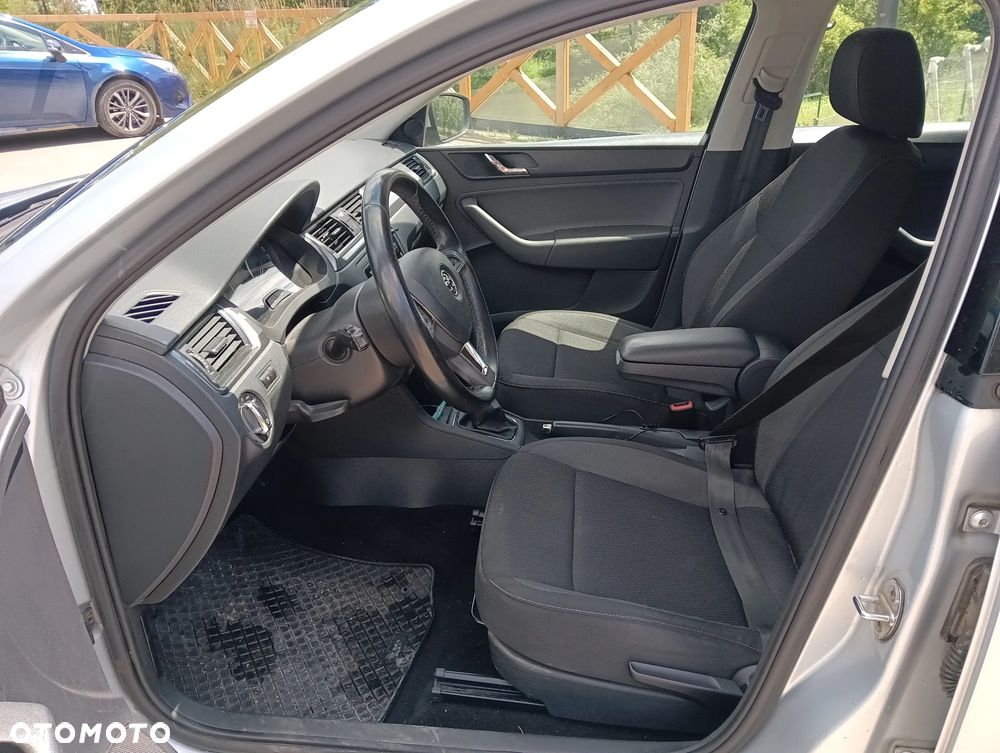 Skoda RAPID 1.2 TSI Ambition - 3