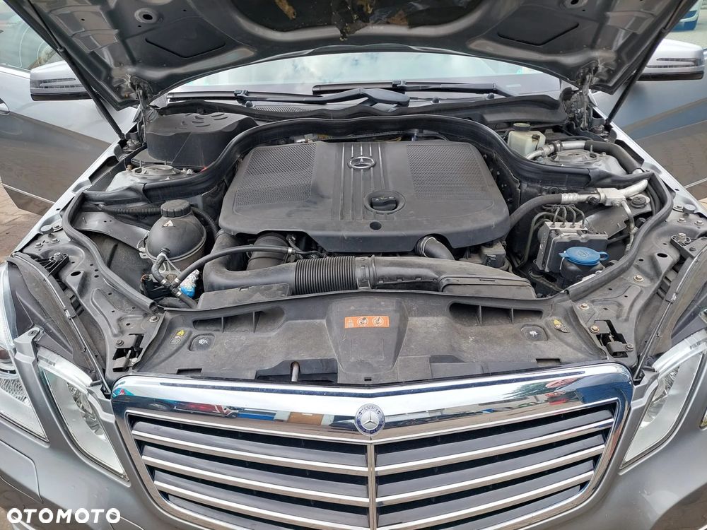 Mercedes-Benz Klasa E 200 CDI DPF BlueEFFICIENCY 7G-TRONIC - 18