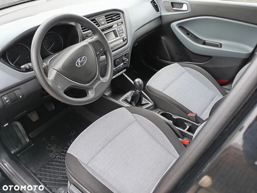 Hyundai i20 1.2 - 14