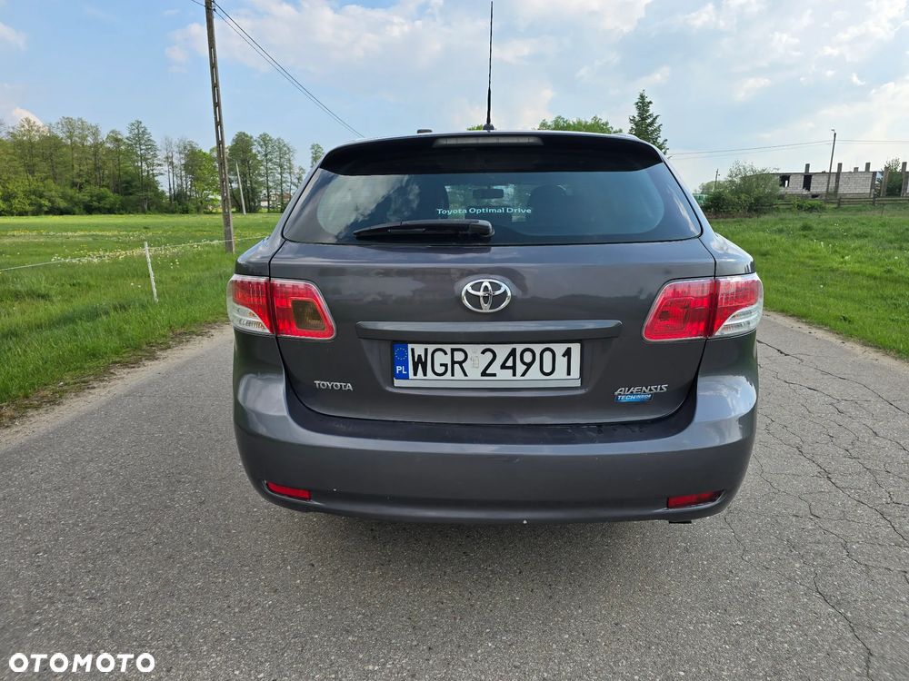 Toyota Avensis 2.0 D-4D Luna - 8