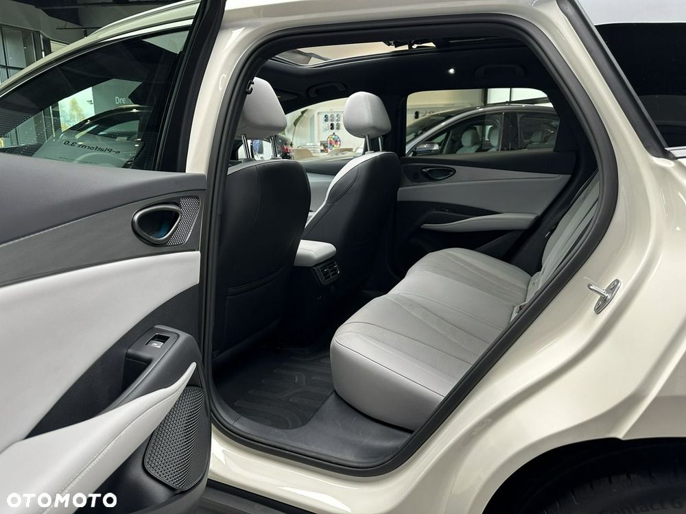 BYD Seal 6 - 9
