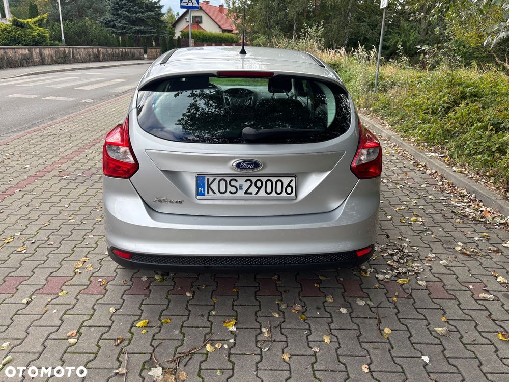 Ford Focus 1.6 Trend - 6