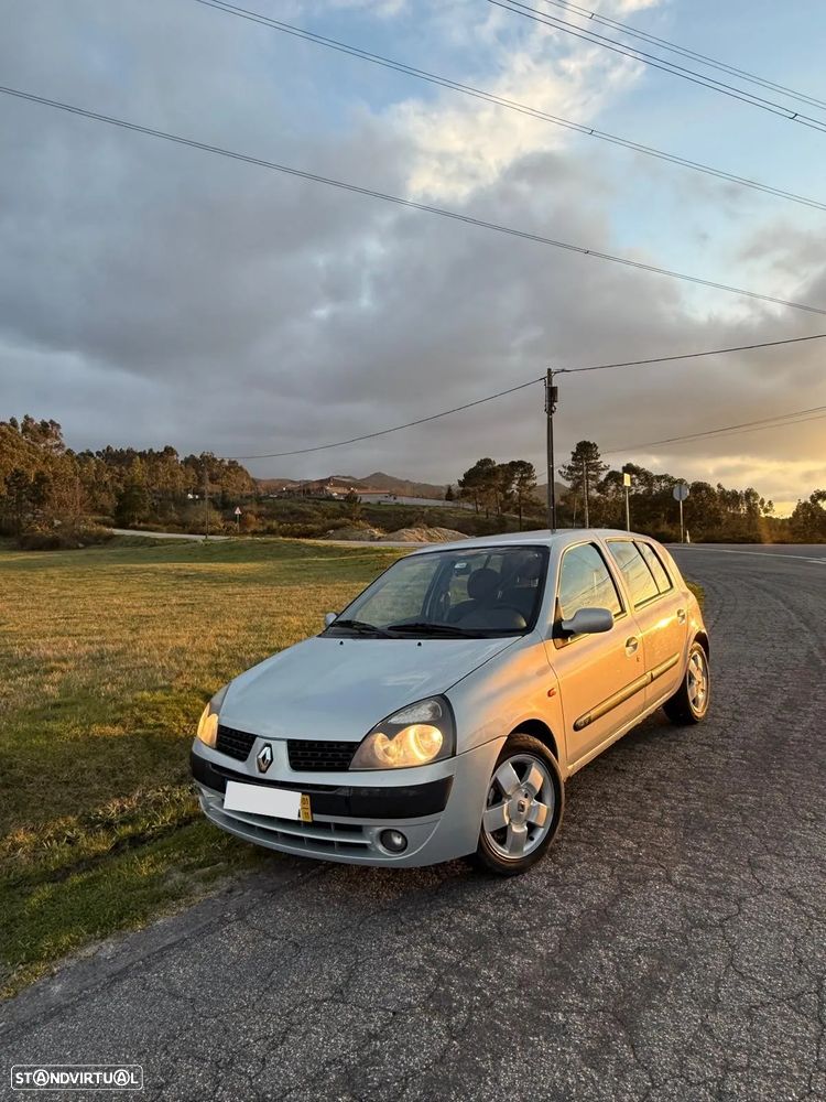 Renault Clio 1.4 16V Privilège - 1