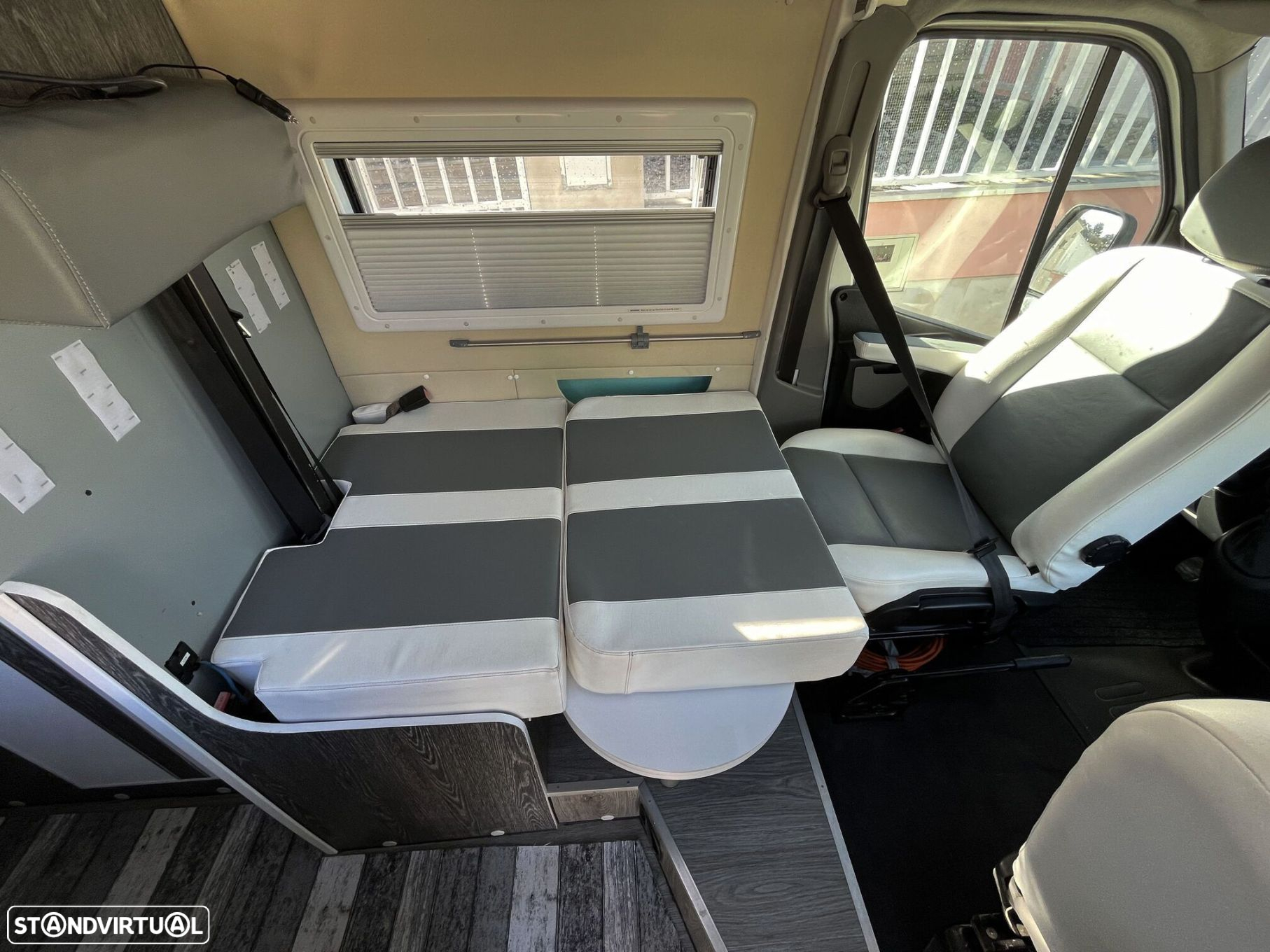 Renault Master CAMPERVAN 2.3DCI - 16