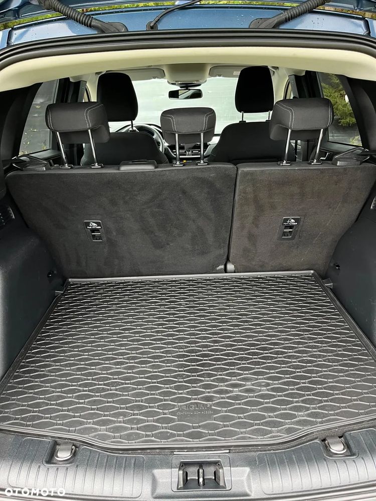 Ford Kuga - 9