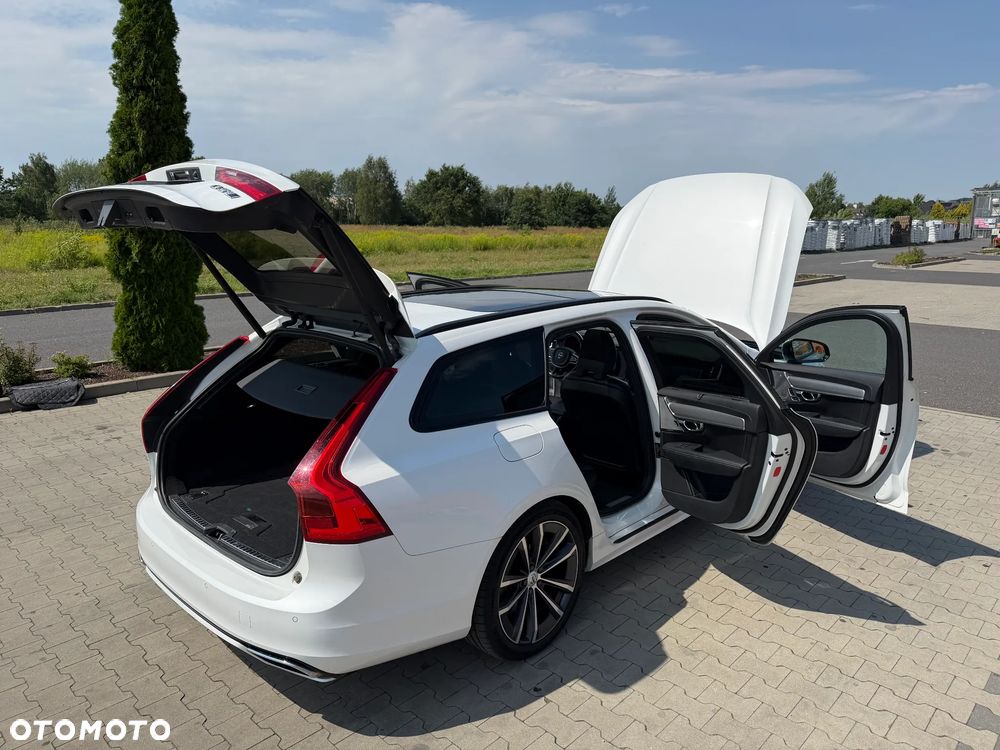 Volvo V90 D5 SCR AWD R-Design - 10
