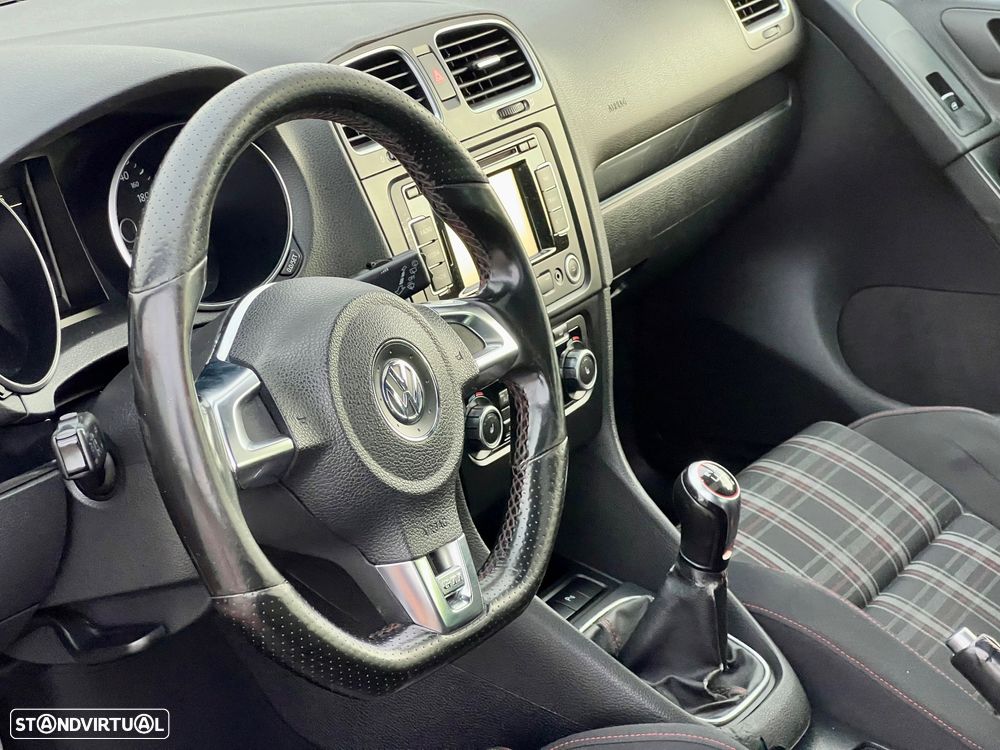 VW Golf 2.0 GTI - 20