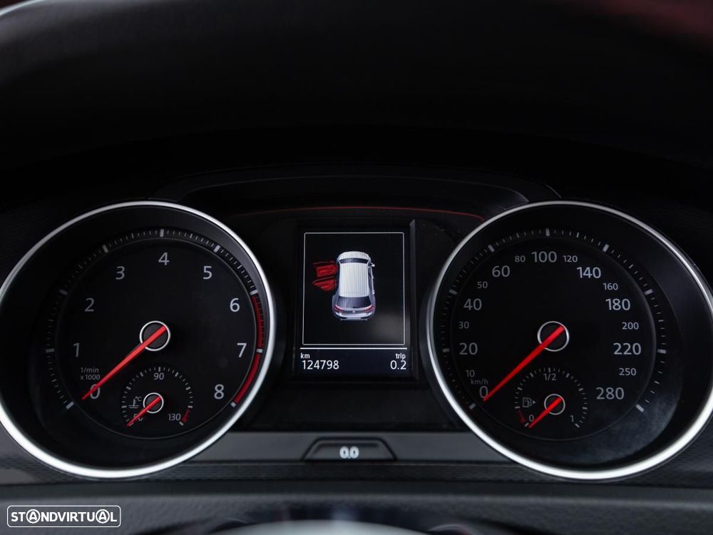 VW Golf - 25
